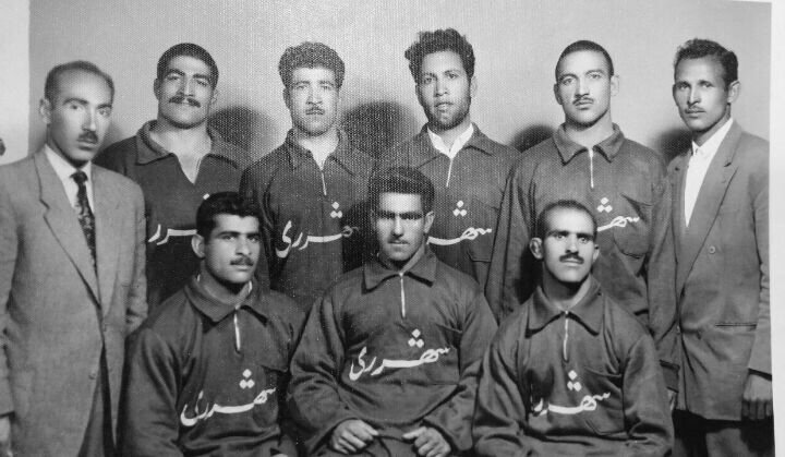 به یاد پهلوان زاکانی | حاج حسین در حاشیه شهر به دنبال استعداد میگشت