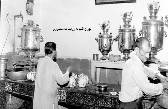 مشتریان خاص قهوه خانه مشهدی عوض که بودند؟ | تجارت موزه در تهران در دست لوطی معروف