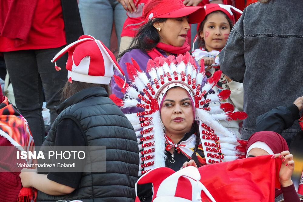 روزی که ورزشگاه آزادی کاملا در اختیار زنان بود | تصاویر