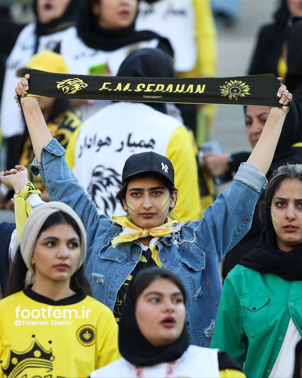 روزی که ورزشگاه آزادی کاملا در اختیار زنان بود | تصاویر