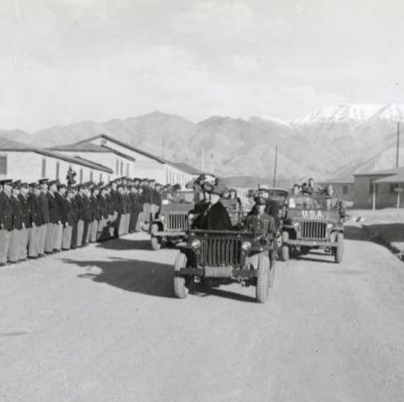 ۸۰ سال قبل اینجا قبرستان آمریکاییها بود | عکس قدیمی نظامیها در محله