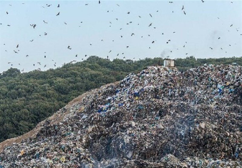 برزخ انجیلسی و کوه ۳ هزار تنی زباله | ۲۵ سال وقت‌کشی! | تصاویر