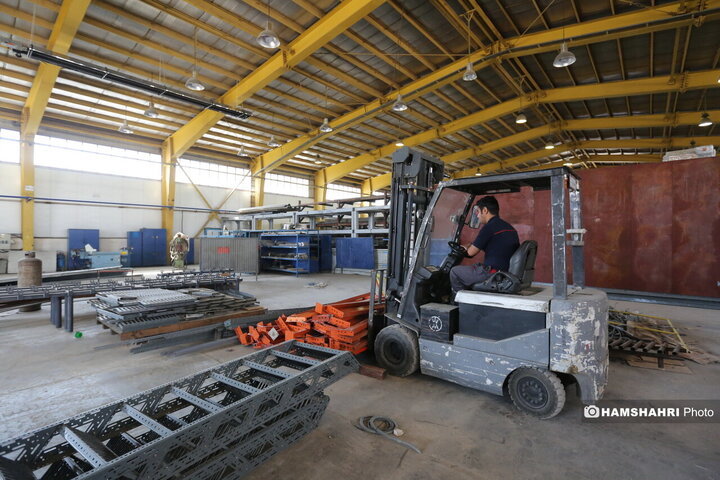 بازدید رئیس کمیسیون حمل و نقل شورای شهر تهران از شرکت واگن سازی تهران