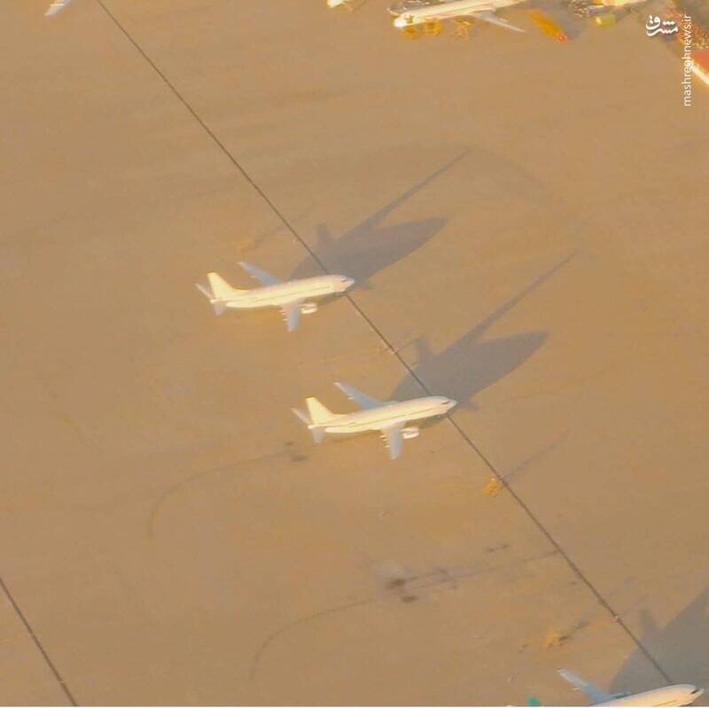ورود تازه دو فروند هواپیمای بوئینگ ۷۳۷ سری ۳۰۰ به ایران | عکس