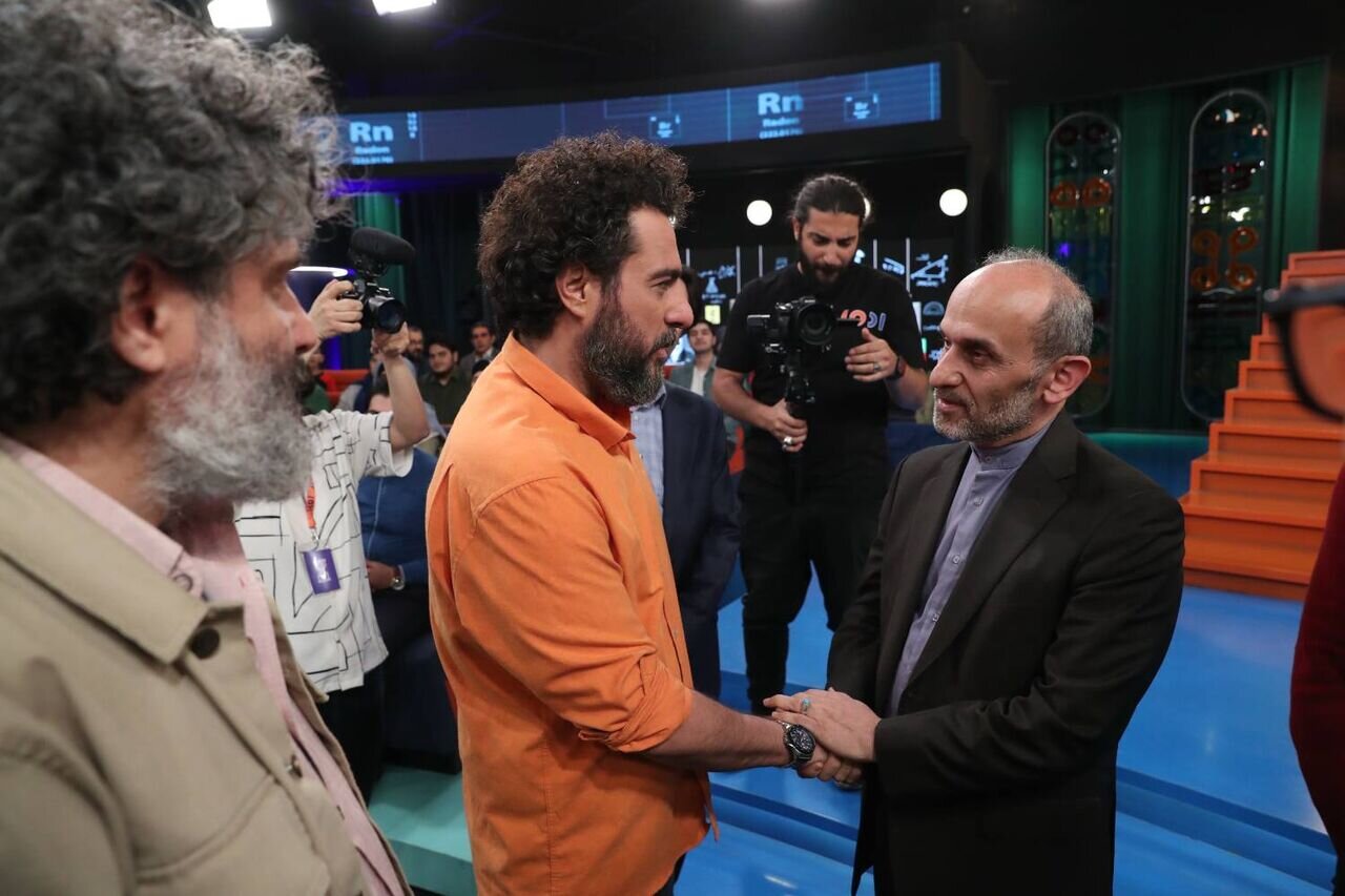 جبلی در پشت صحنه برنامه جنابخان در تلویزیون