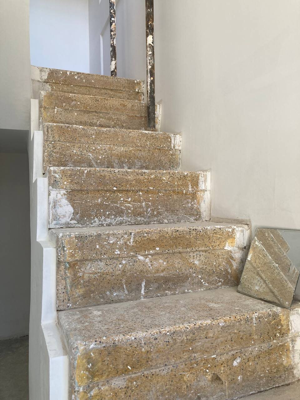 نان، مجید، قصه