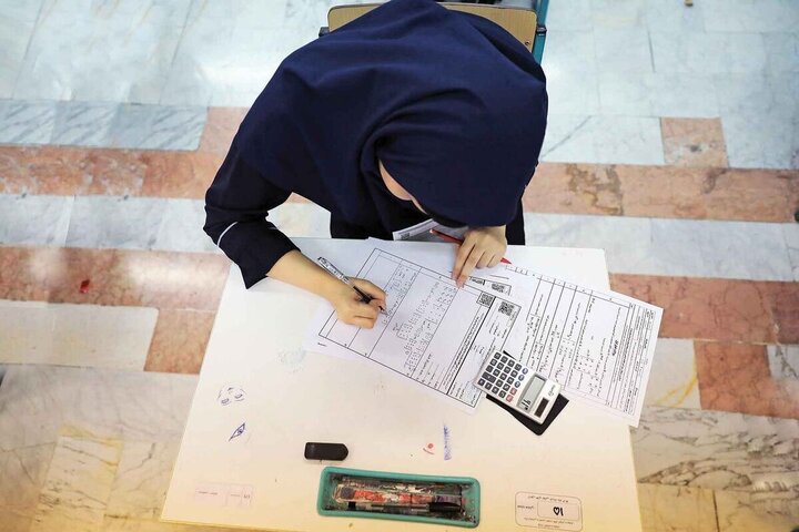 پاسخ هر سوالی درباره سوابق تحصیلی و ترمیم نمره برای کنکور اینجاست! | جزئیات ترمیم نمره در خرداد ۱۴۰۴ | پشت کنکور ماندن دیگر به‌صرفه نیست
