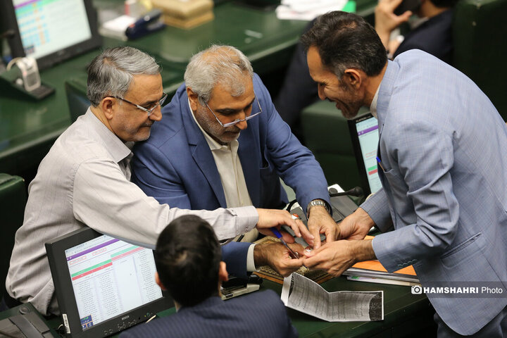 جلسه علنی مجلس شورای اسلامی - ۲ اردیبهشت ۱۴۰۴