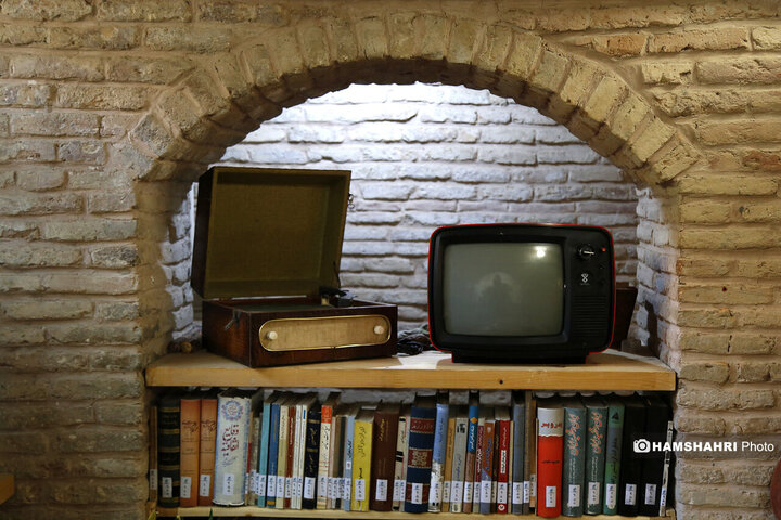 خانه  فرهنگ وهنر اردیبهشت