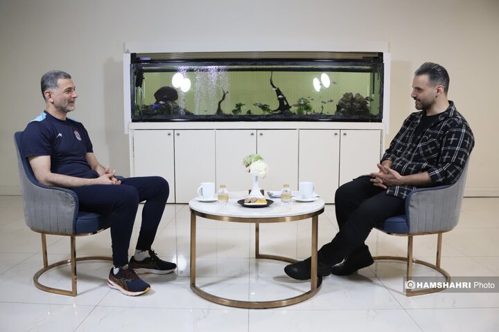 گفتگو با بهروز عطایی