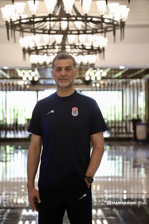 گفتگو با بهروز عطایی