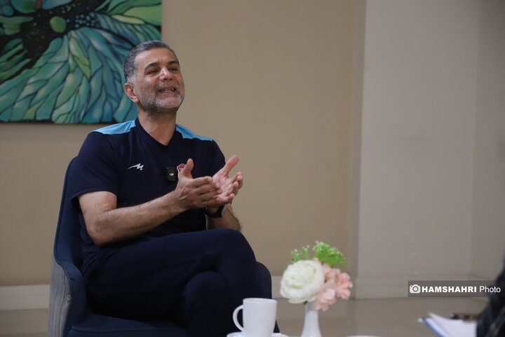 گفتگو با بهروز عطایی