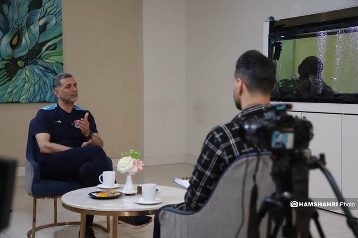 گفتگو با بهروز عطایی