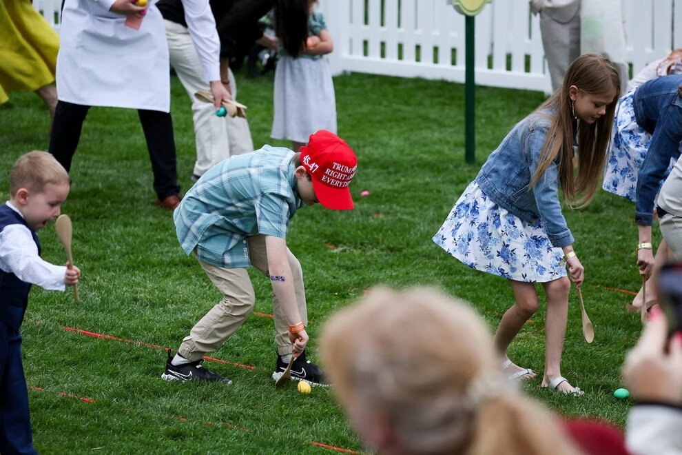 تصاویر؛ ترامپ و همسرش میزبان مراسم سالانه قل دادن تخممرغ عید پاک