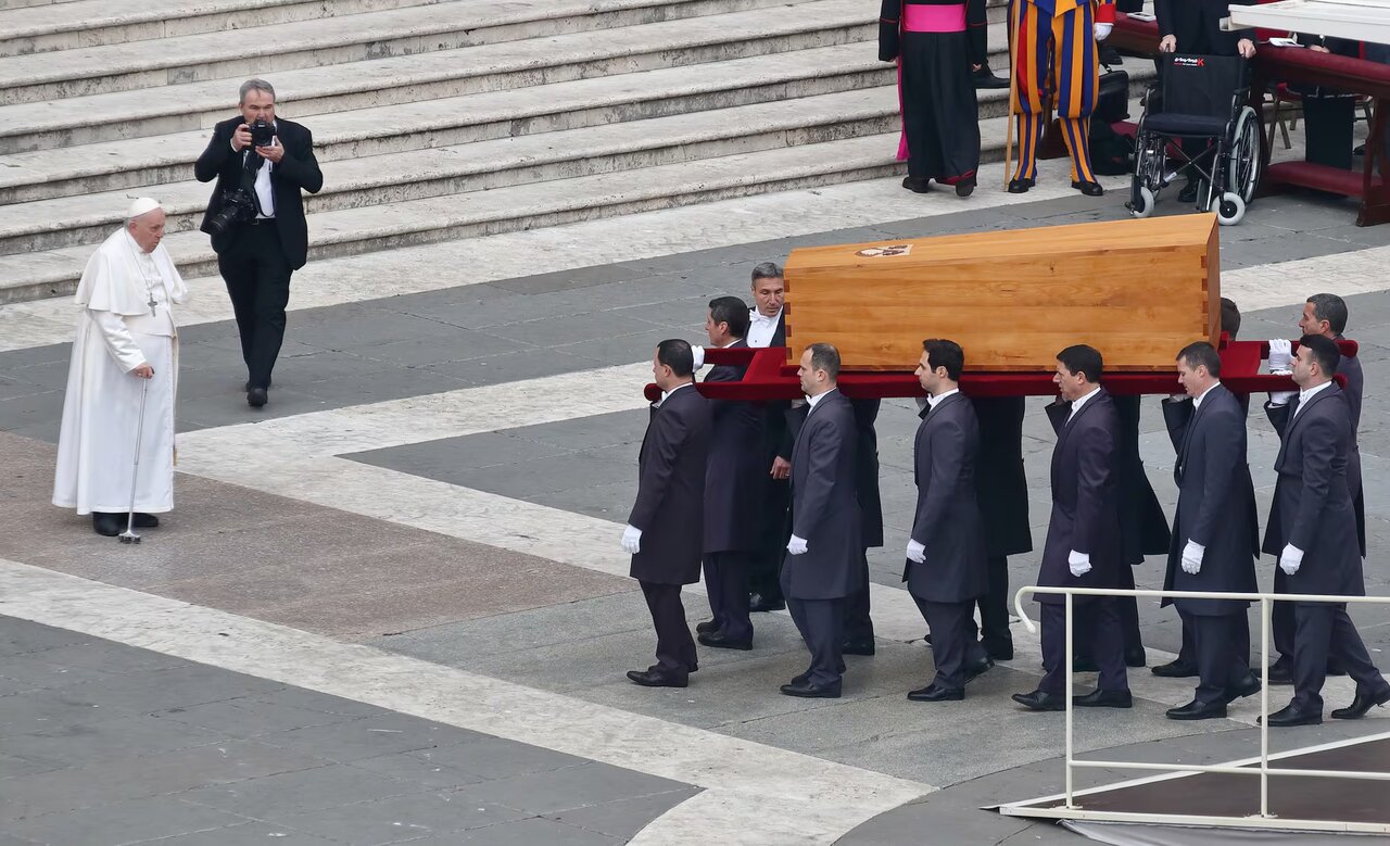 زندگی پاپ فرانسیس به روایت تصویر | گزارش تصویری