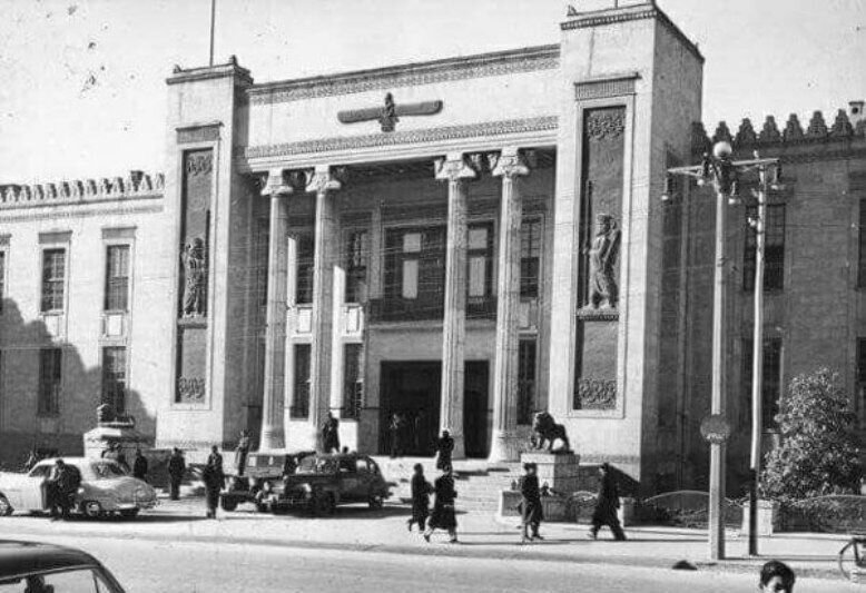 عمارت تاریخی و عجیب میدان فردوسی را ببینید