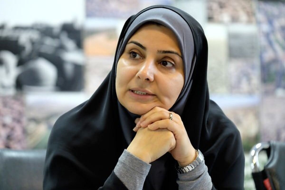 واکنش وزیر راه به ماجرای حواشی فرودگاه اردبیل و بازرسی کیفش فرزانه صادق