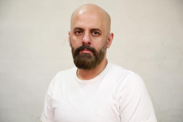 هنرمند باید جشنواره را هدایت کند، نه جشنواره هنرمند را