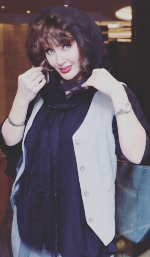 عکسهای متفاوت از سولماز حصاری بازیگر سریال جایگزین پایتخت ناریا