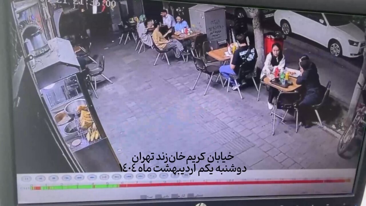 لحظه موبایل قاپی در خیابان کریم‌خان تهران + ویدئو