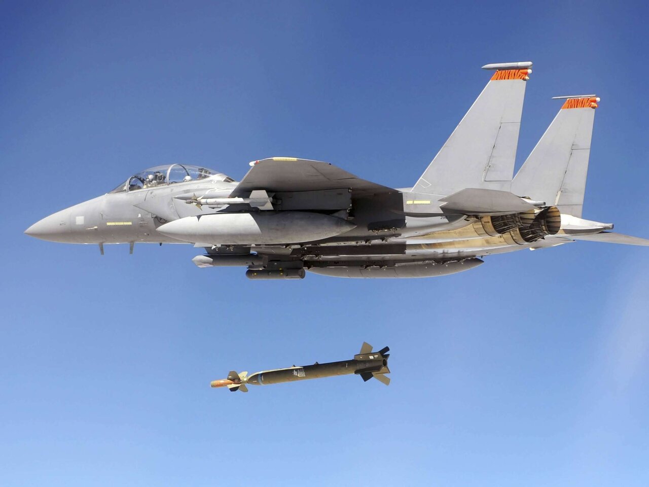 مفاهیم: بمب سنگر شکن چیست و چگونه عمل می کند؟