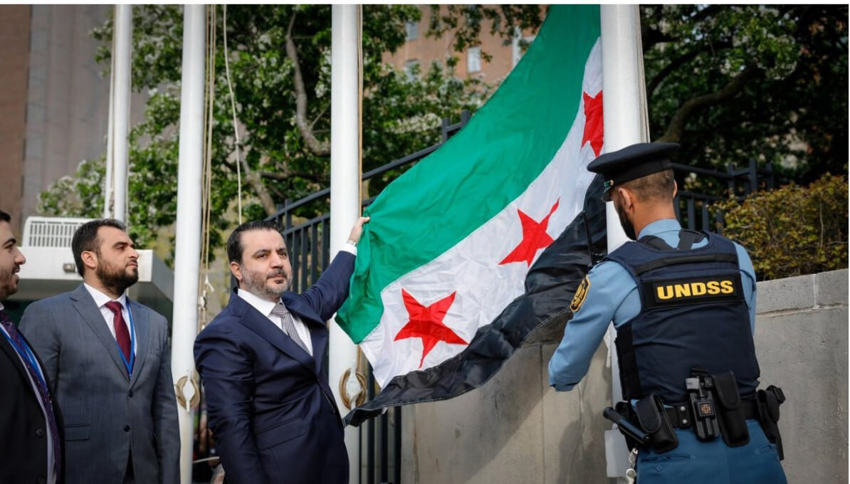 برافراشته شدن پرچم رژیم جولانی در سازمان ملل | تصاویر