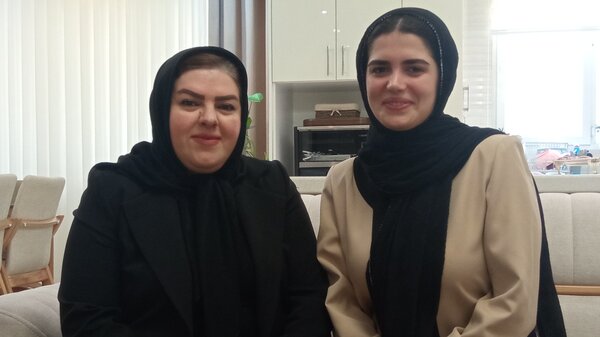 تصاویر اولین راننده تریلی زن در البرز ، آن هم پشت تریلی ۱۷ متری ! + ویدئو