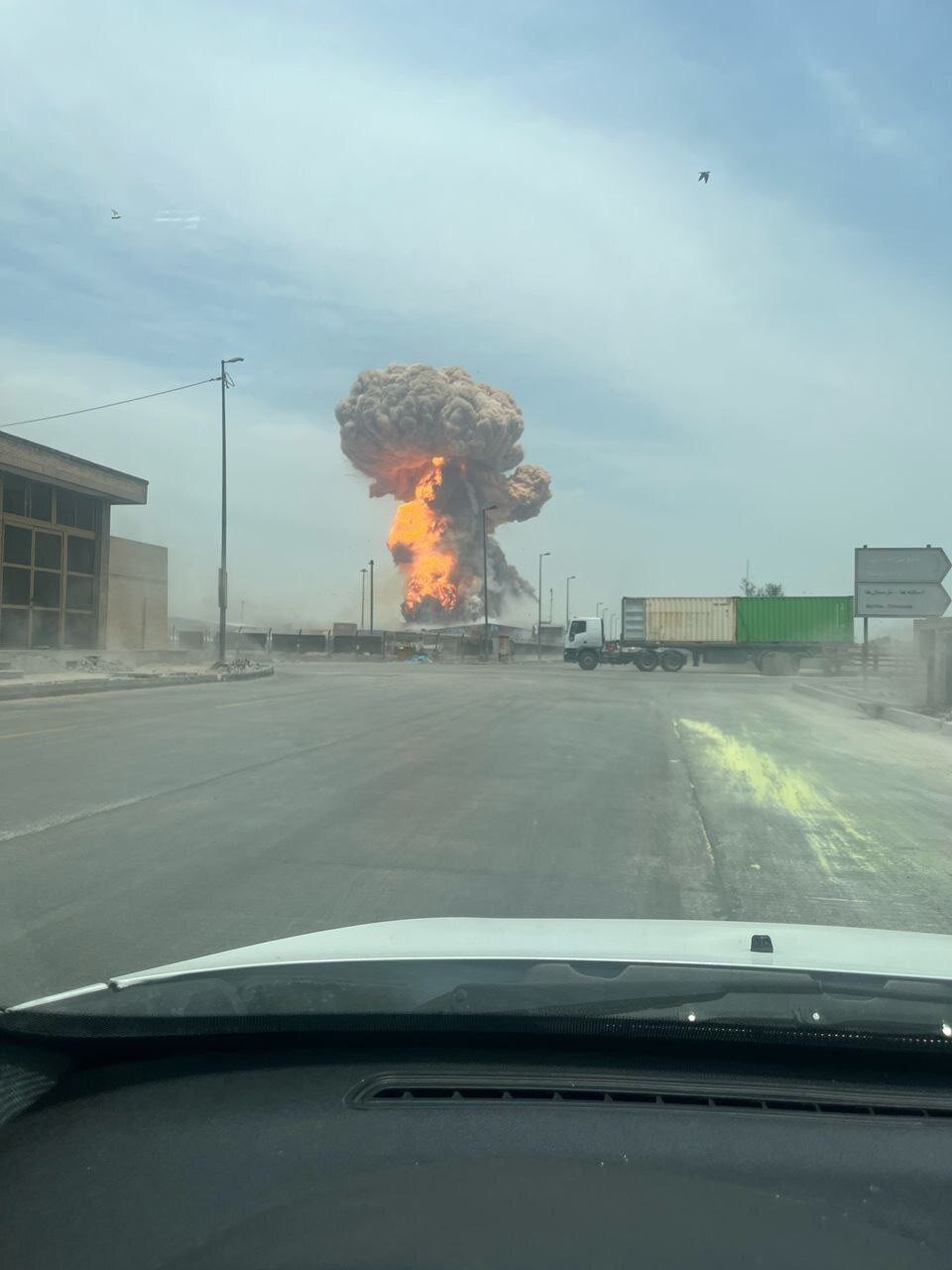 لحظه اول انفجار بندر عباس؛ شدت خسارت موج انفجار در شهرستان بندرعباس | تصاویر