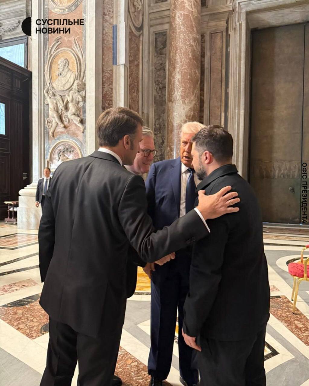 اولین دیدار ترامپ و زلنسکی پس از مشاجره در کاخ سفید | تصاویر