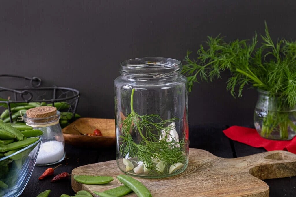 آموزش ترشی نخود فرنگی ؛ نکات طلایی برای جلوگیری از کپک زدن ترشی