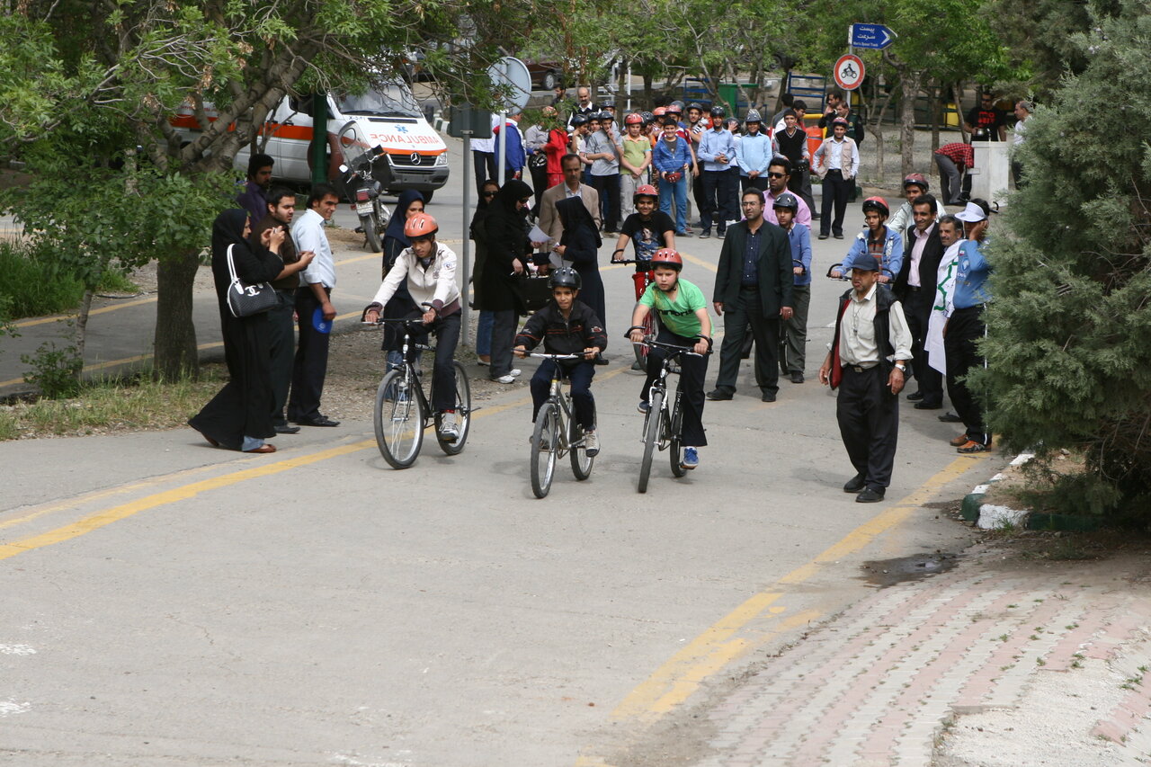 همرکاب با بهار | این گوشه های تهران برای دوچرخه سوارهاست