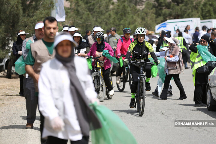 اجرای نخستین برنامه پاکسازی همگانی پایتخت در بوستان نرجس خاتون