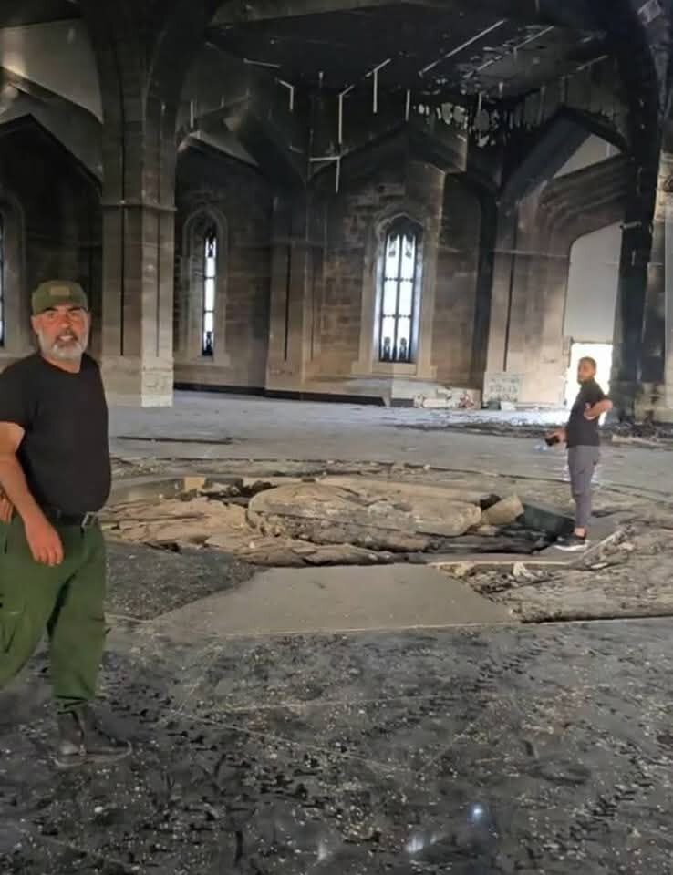 نبش قبر حافظ اسد و انتقال بقایای جسد به مکانی نامعلوم | تصاویر