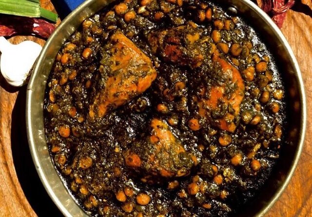 طرز تهیه مرغ ترش گیلانی با طعمی بی نظیر و متفاوت