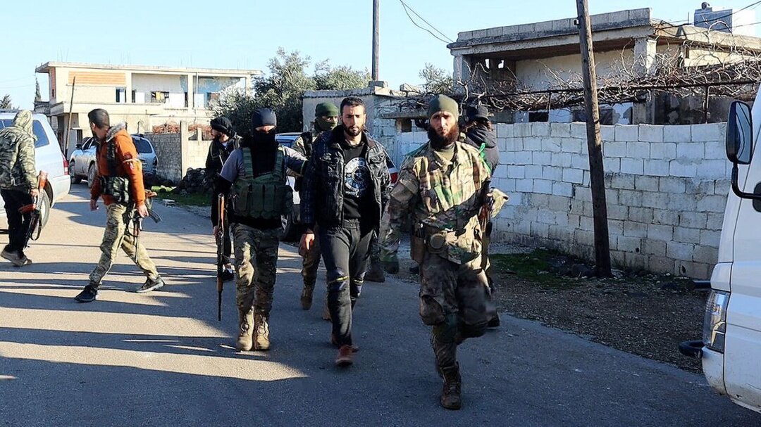 جولانی دبه کرد؛ اعزام نیرو و تجهیزات نظامی برای سرکوب کردهای سوریه