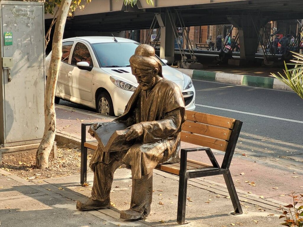 پاتوق خلوت تر کتابخوانهای تهران | اینجا در کتاب و کافه غرق می شوید