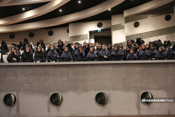 گردهمایی دختران شهر با حضور شهردار تهران