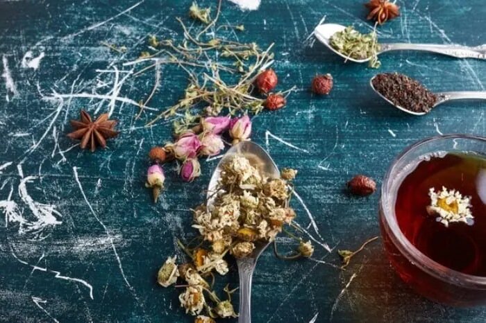 چای گیاهی تاج الملوک