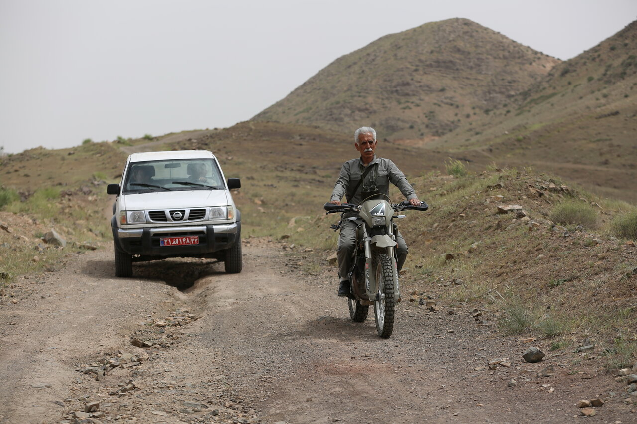 قراولان سرخه حصار | یک روز در کنار محیط‌بانان حیات‌وحش که مهربانند و سختکوش