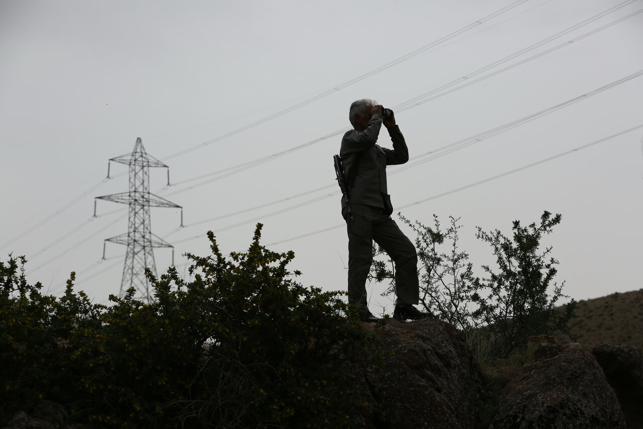 قراولان سرخه حصار | یک روز در کنار محیطبانان حیاتوحش که مهربانند و سختکوش