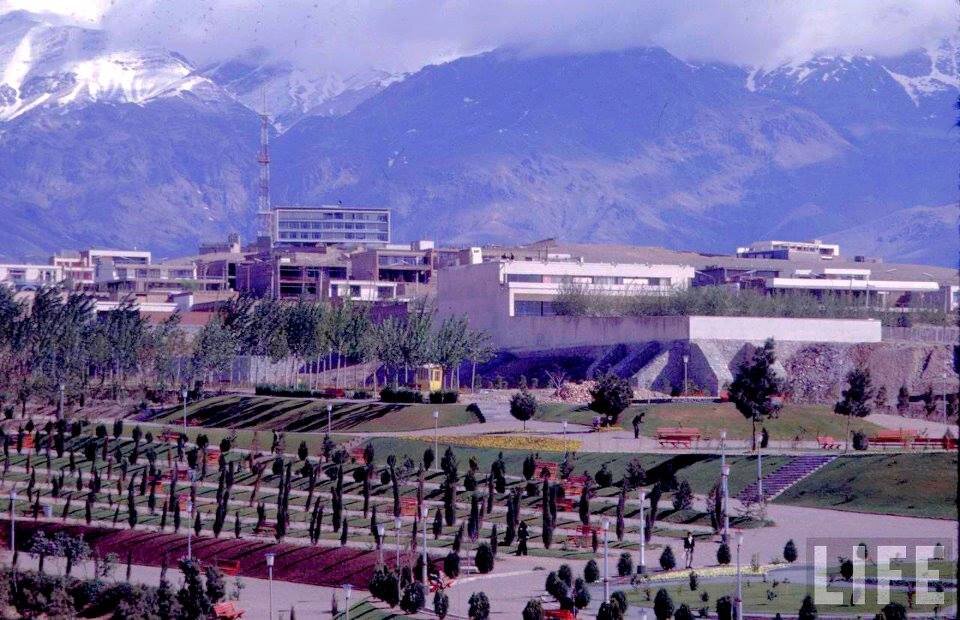 پارک ساعی چطور در حاشیه خیایان ولیعصر شکل گرفت؟