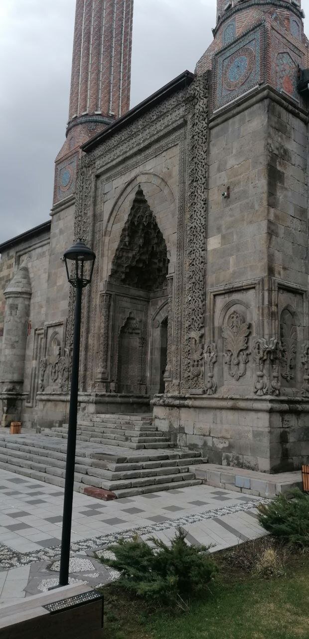 ارض روم؛ ملک ترکیه و همسایه ایران