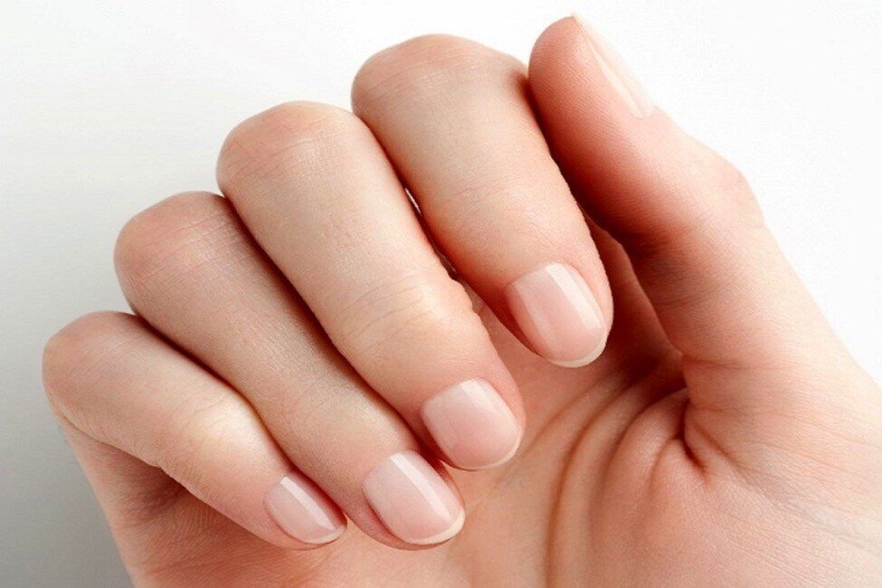 تغییر رنگ ناخن به قهوه ای یا زرد نشانه چیست؟