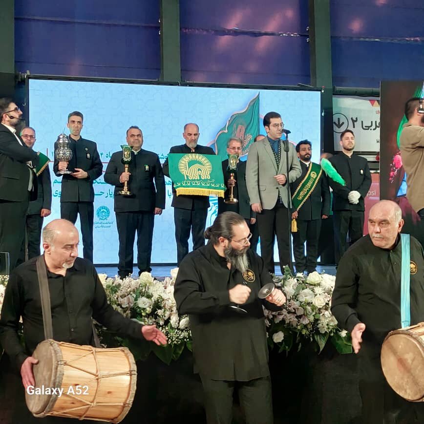 تهران زیر سایه پرچم امام رضا (ع)