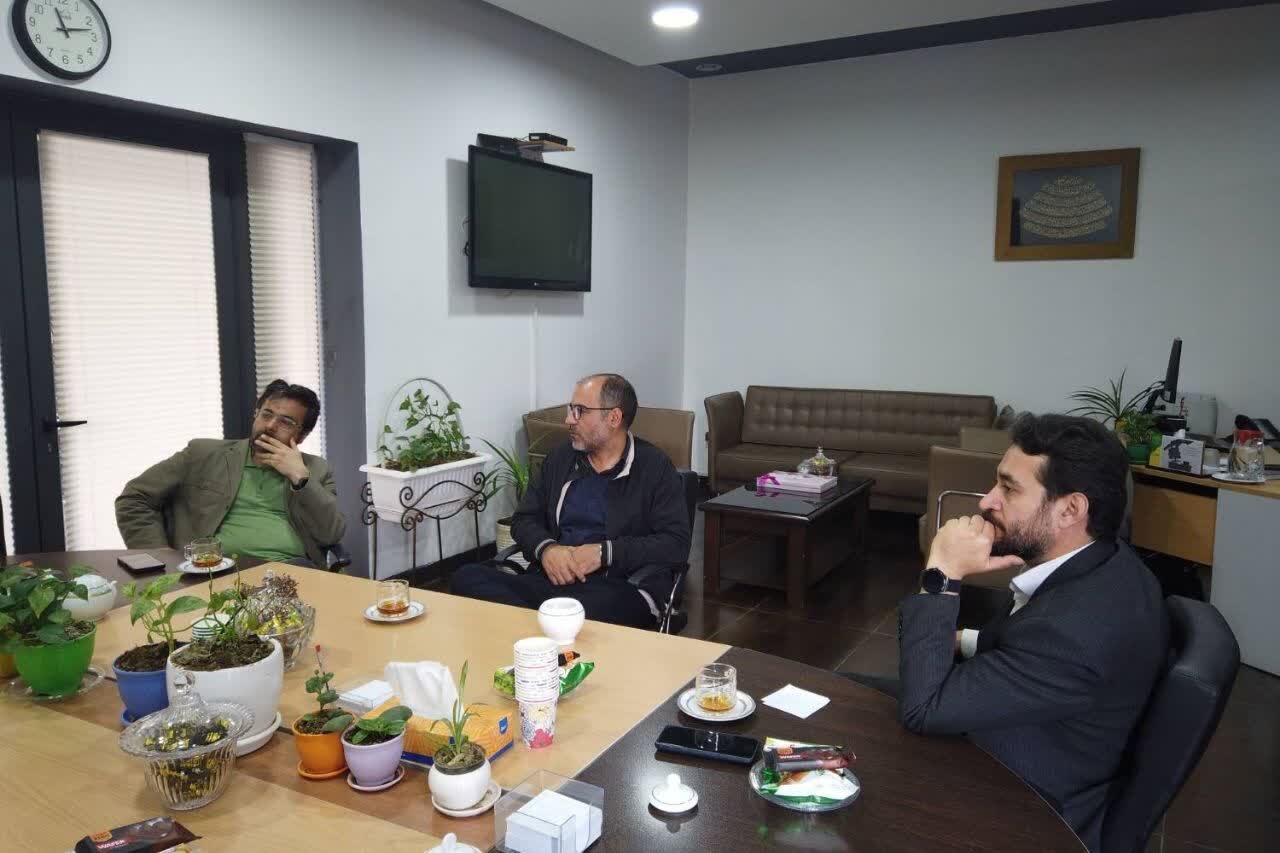 نشست مسئولان باغ موزه دفاع مقدس و منطقه گردشگری عباس اباد