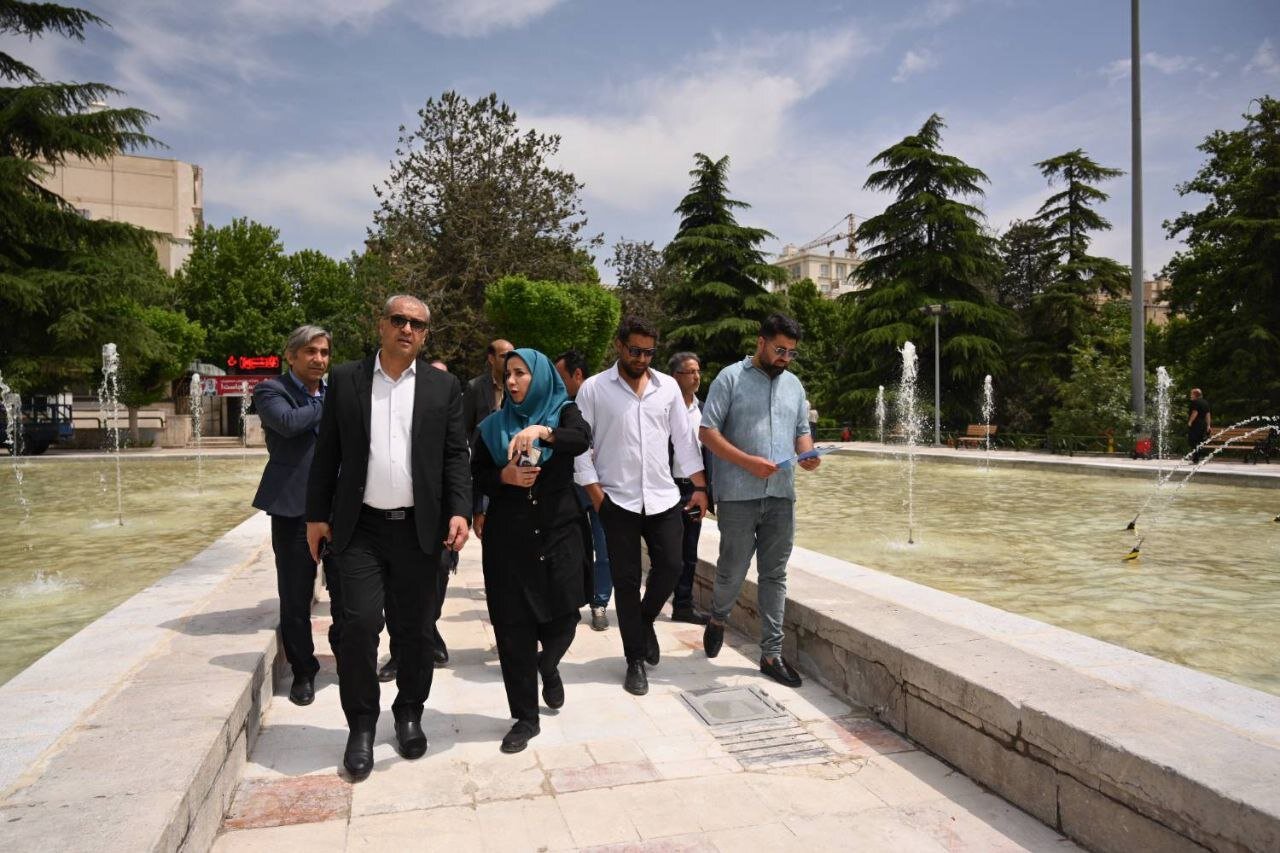 آبنمای نیاوران