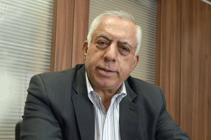 آبیاری درختان بلوار شهرزاد با قنات چالهرز