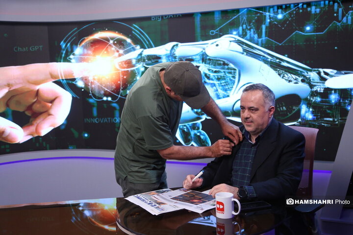 مجله ی دانستنیهای علمی