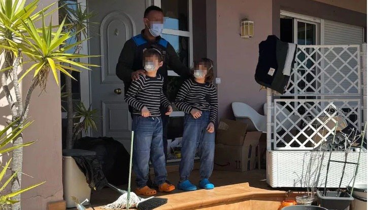 نجات ۳ کودک از خانه وحشت | زن و شوهر بیرحم کودکان را آزار میدادند