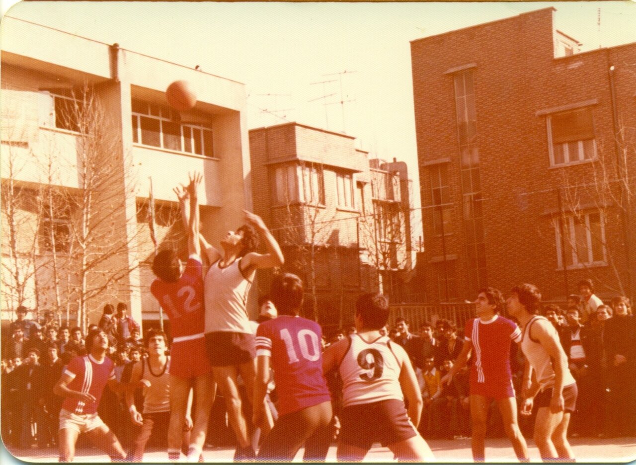 آموزگاران فراموشنشدنی شهر | کدام مدارس تهران را به معلم های معروفشان می شناسند؟